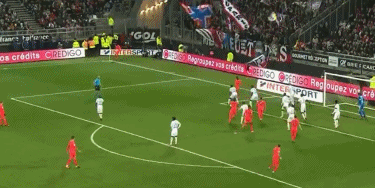 女子篮球联赛战况分析