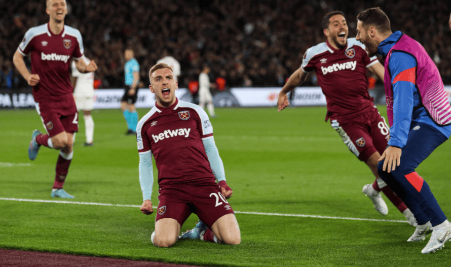 青岛记者：邵佳一大哥式的执教风格很适合当下中国足球的环境