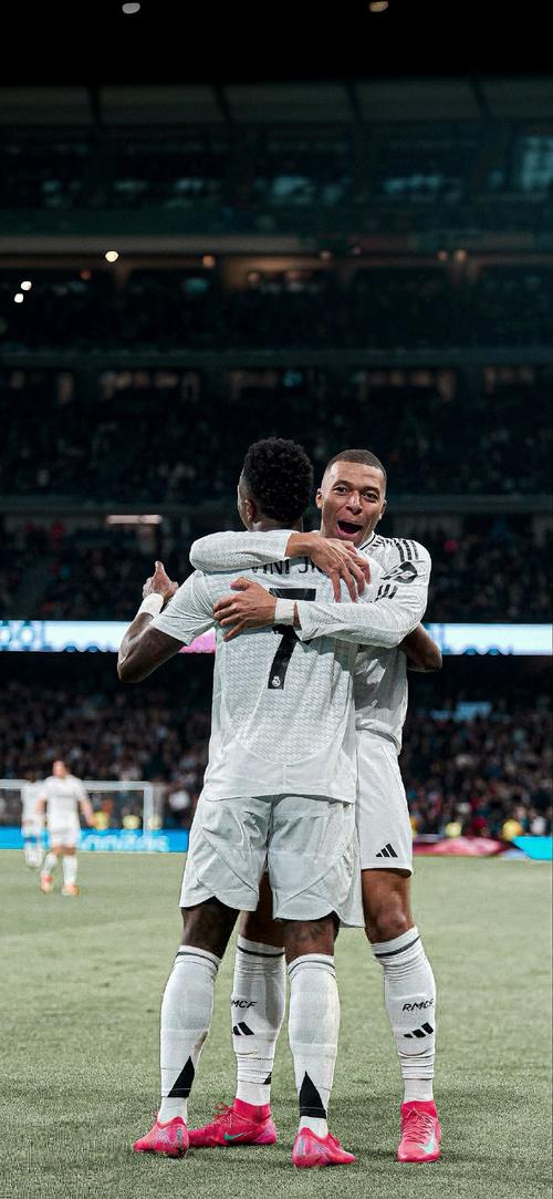 每日邮报：利物浦仍致力于与科纳特续约，皇马对其兴趣已降温